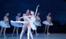 芭蕾舞老师爆料视频大全,老师爆料视频大全背后的惊人真相